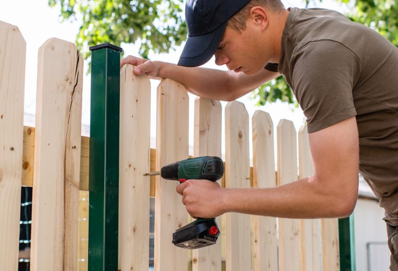 Fence Maintenance Providers